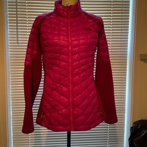 Fuchsia north face thermoball hybrid jacket M